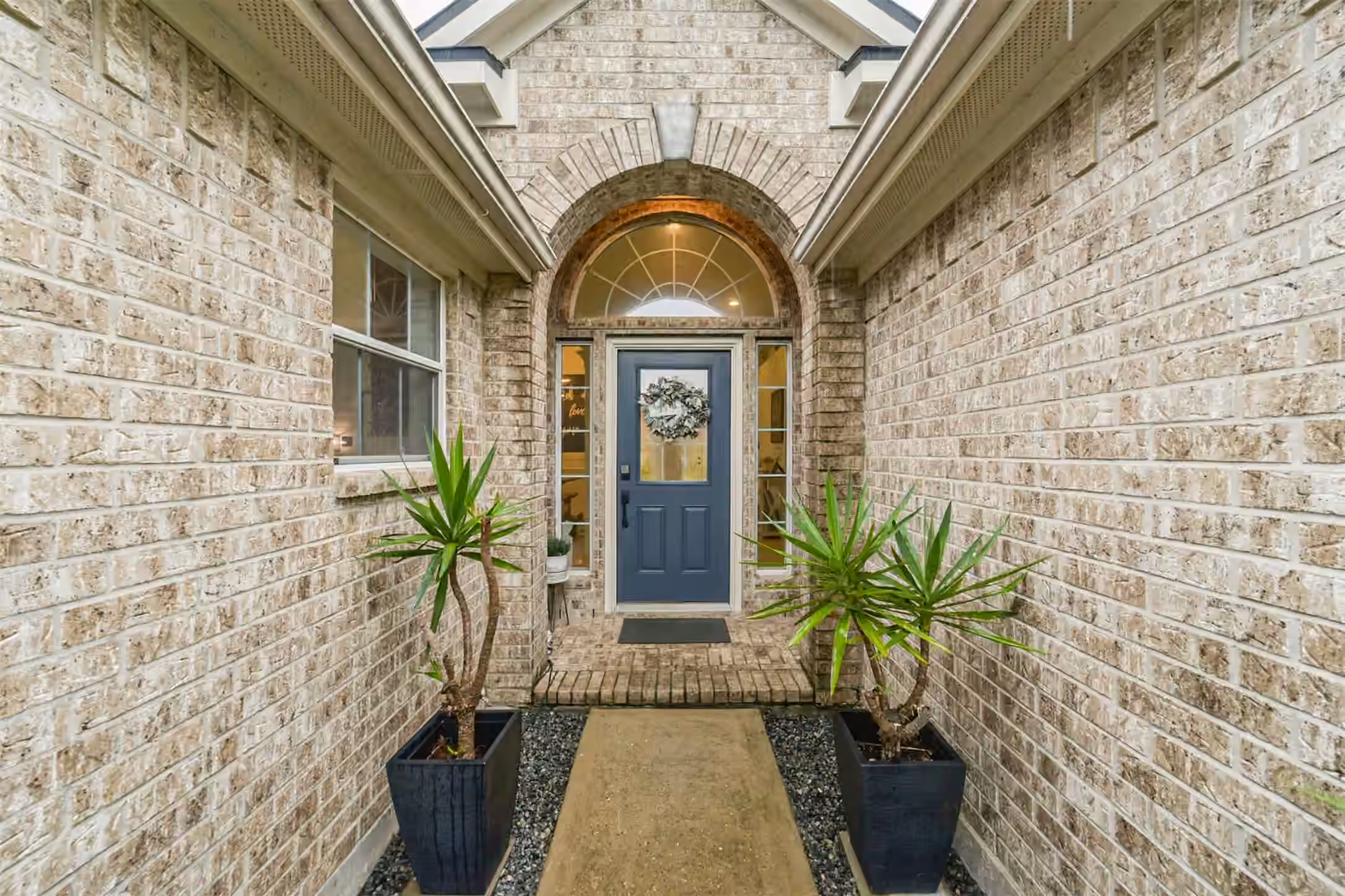 Photo 3 of 3536 Bayou Forest Drive, La Porte, TX