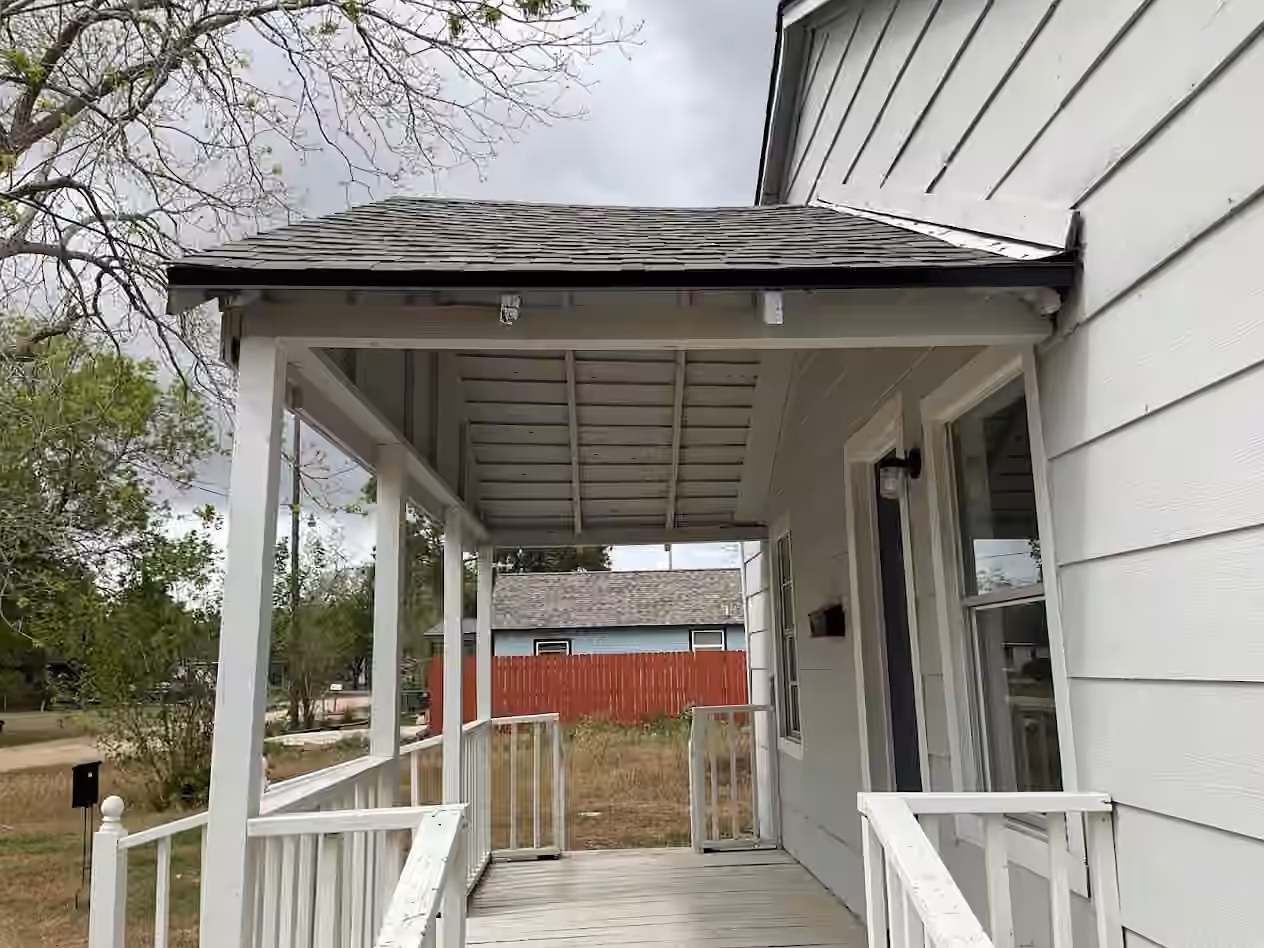 Photo 2 of 1004 Harlem Street, El Campo, TX