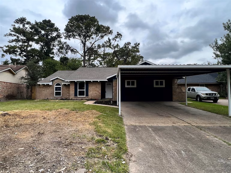 Photo of 7110 Ensworth Drive, Houston, TX