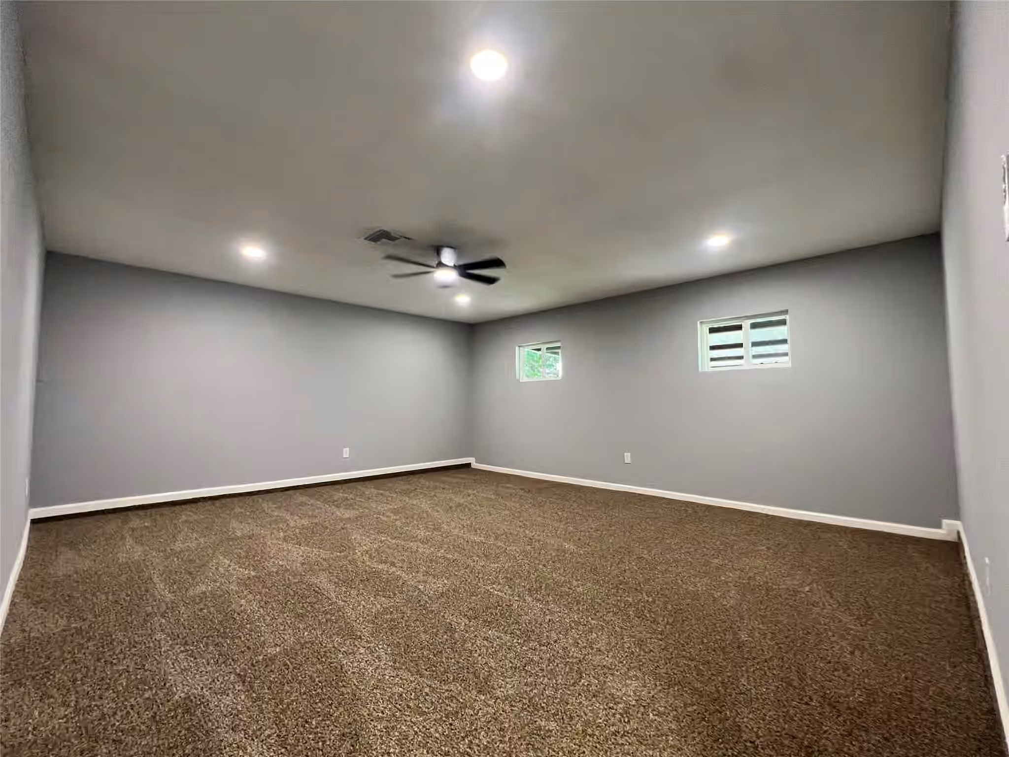 Photo 7 of 7110 Ensworth Drive, Houston, TX