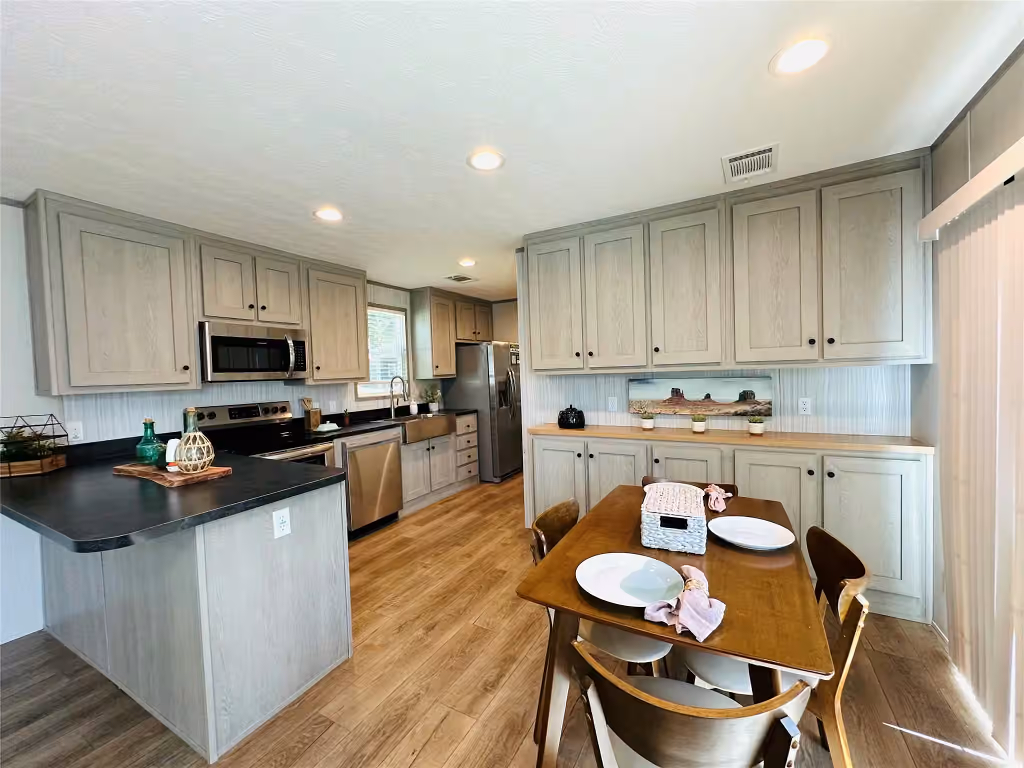 Photo 4 of 25247 Twin Oaks Drive, New Caney, TX