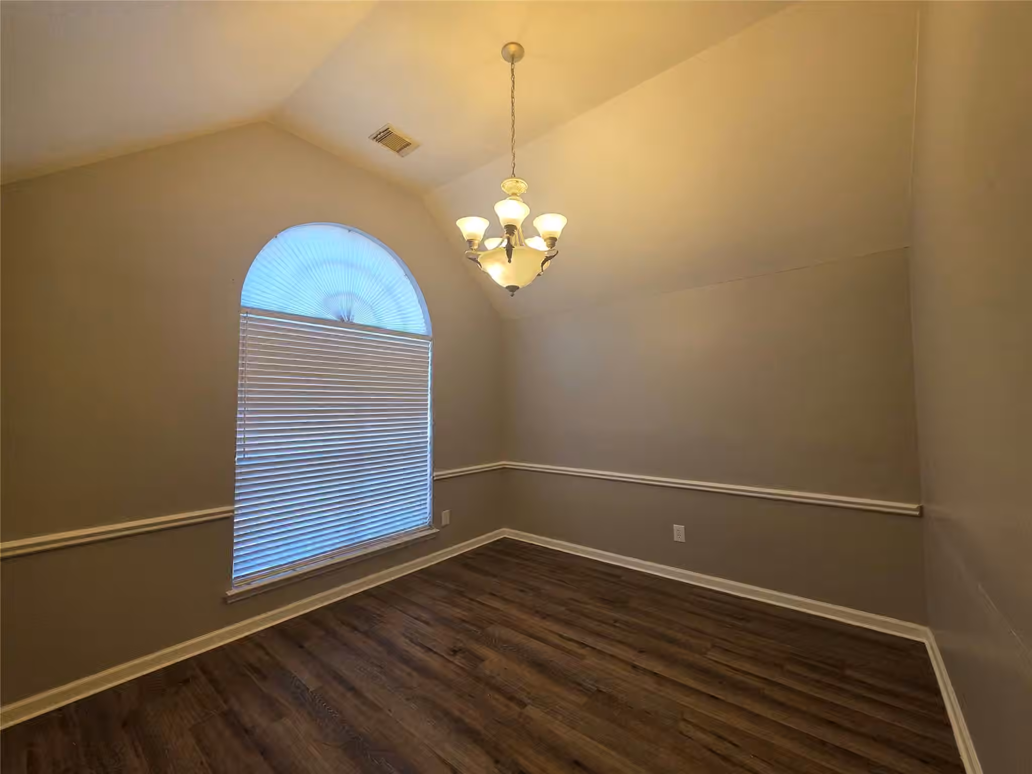 Photo 6 of 7127 Oak Walk Drive, Humble, TX