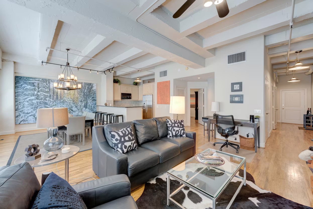 Photo 3 of 1120 Texas Street 5D, Houston, TX