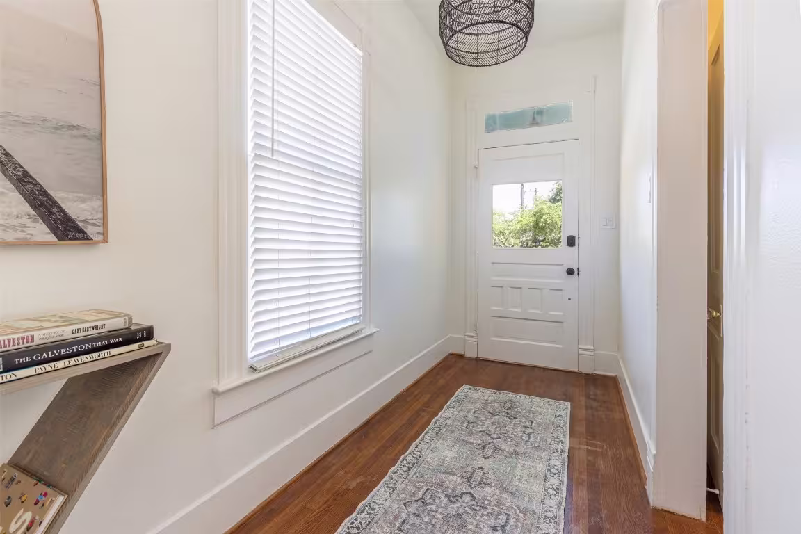 Photo 6 of 3027 Avenue O 1/2, Galveston, TX