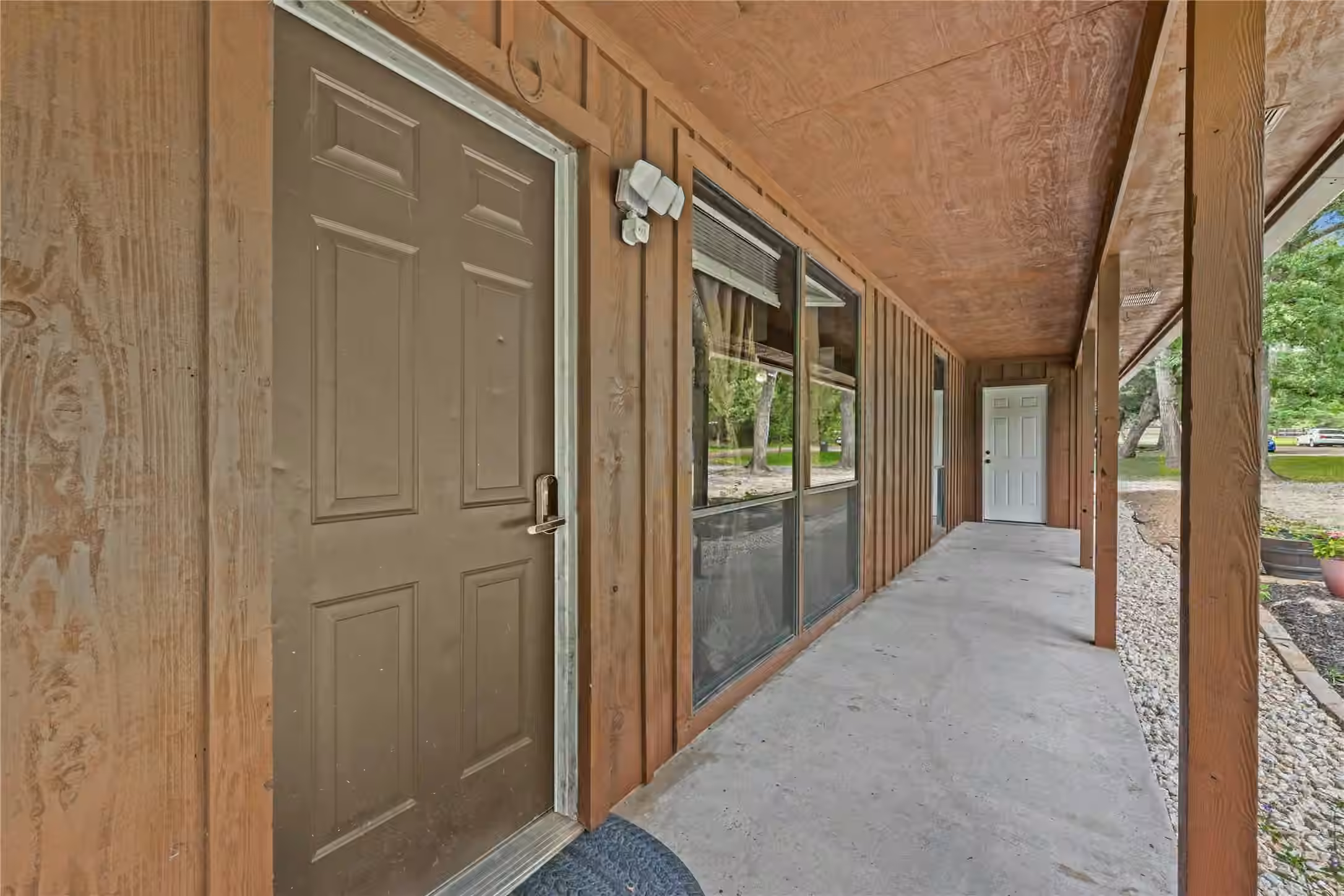 Photo 4 of 19540 Loafers Lane, Magnolia, TX