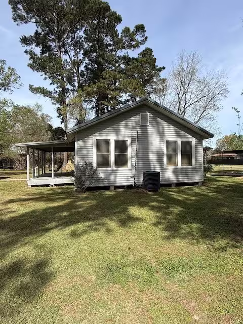 Photo 6 of 411 Sherwood Street E, Cleveland, TX