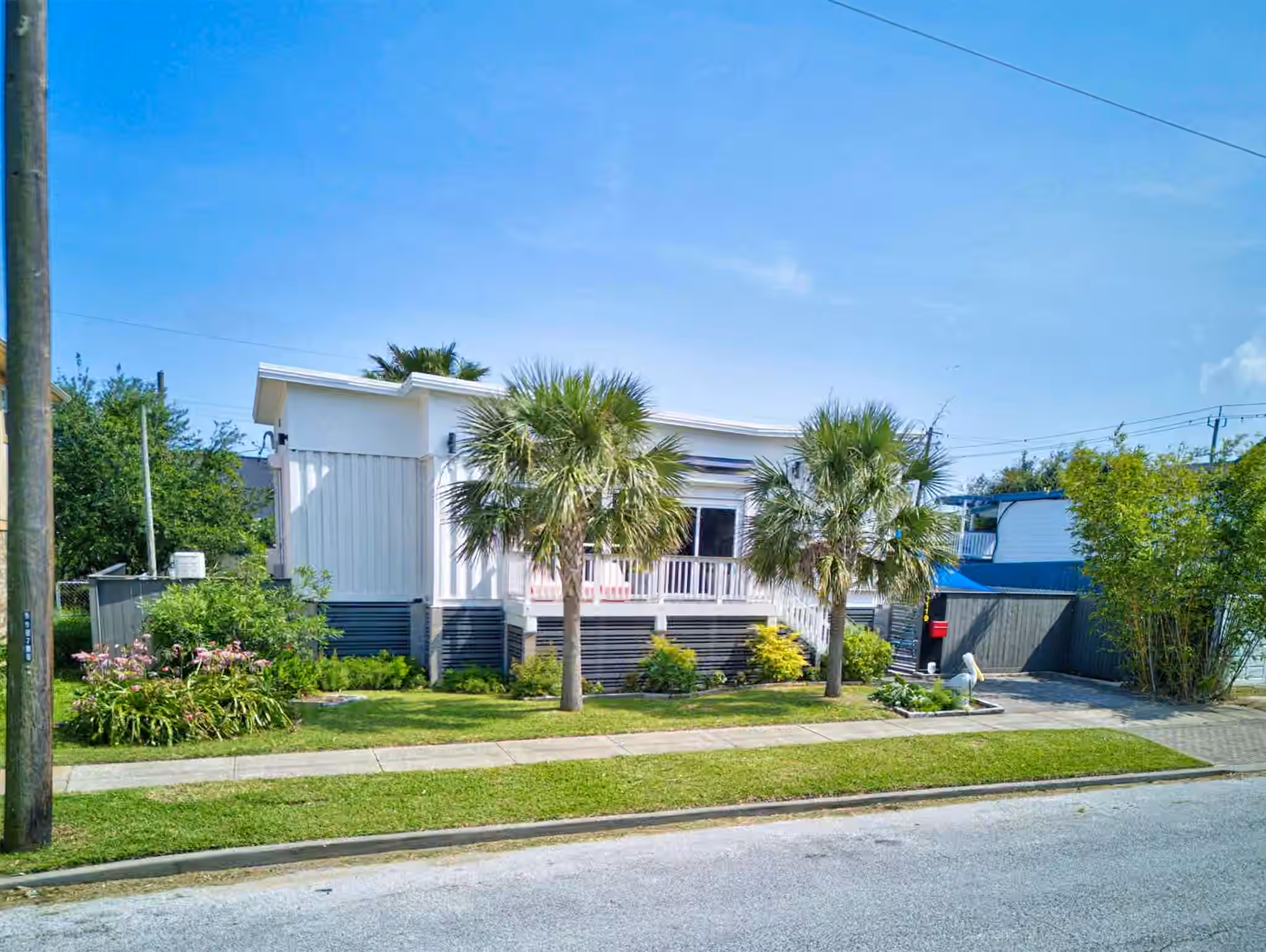 Photo 2 of 1119 Avenue L, Galveston, TX