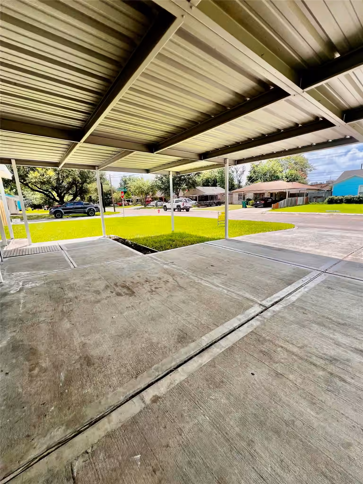 Photo 3 of 2307 Windsor Lane, Pasadena, TX