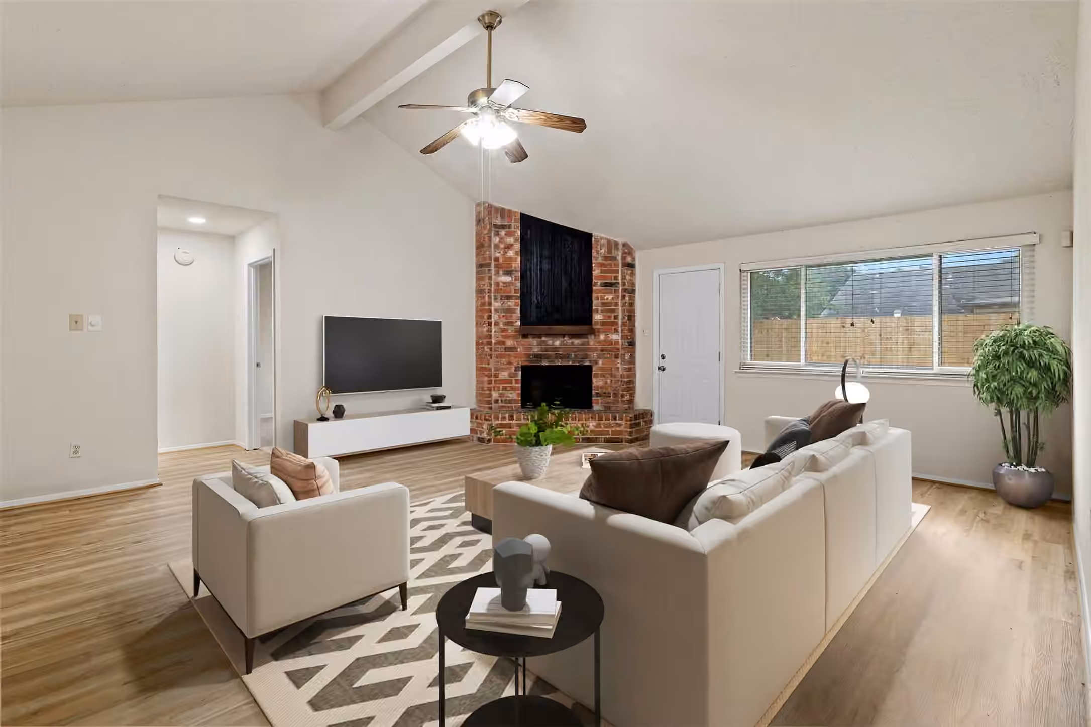 Photo 2 of 19635 Moonhollow Drive, Houston, TX