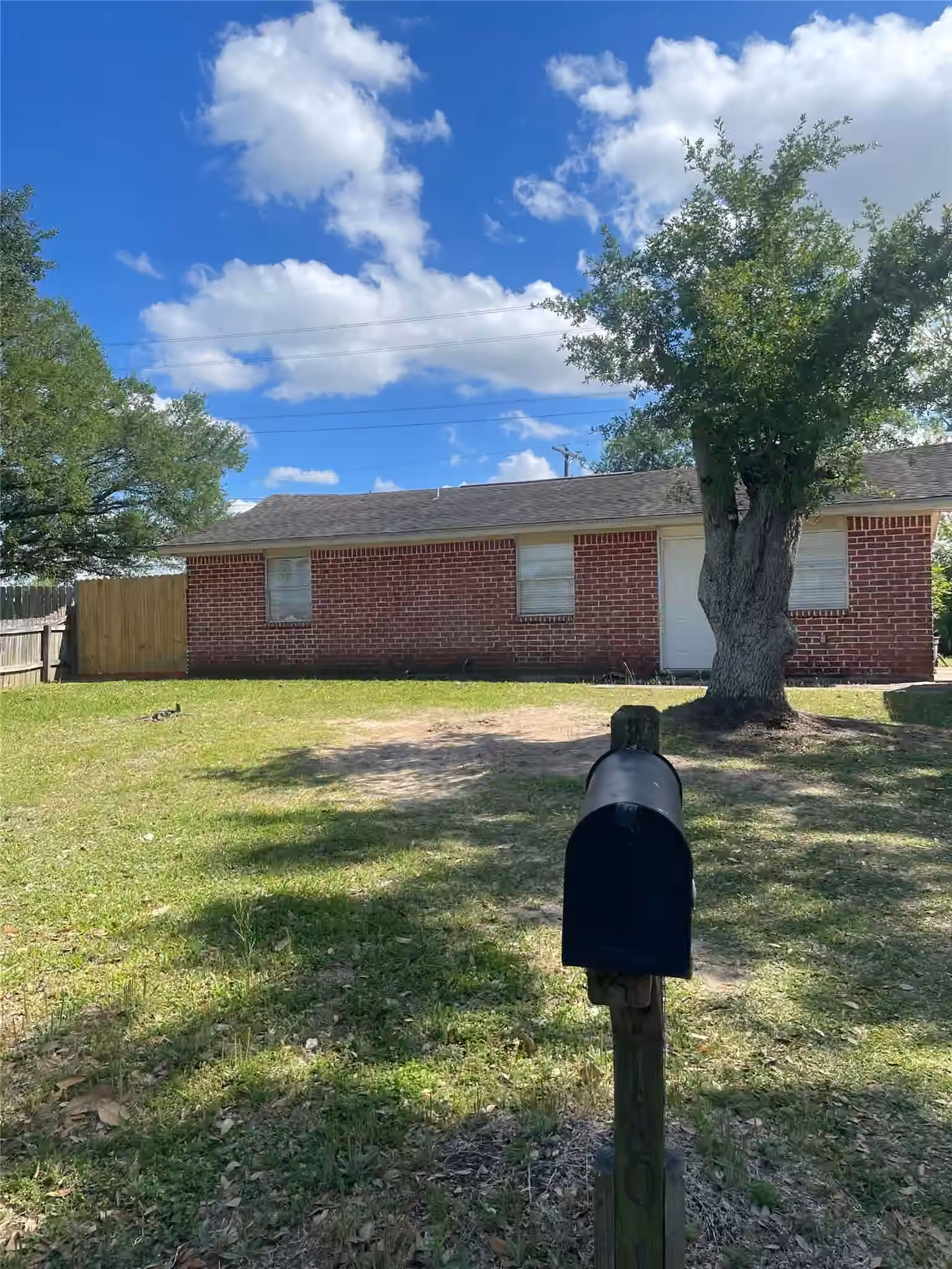 Photo 2 of 1801 Cardinal Drive, League City, TX