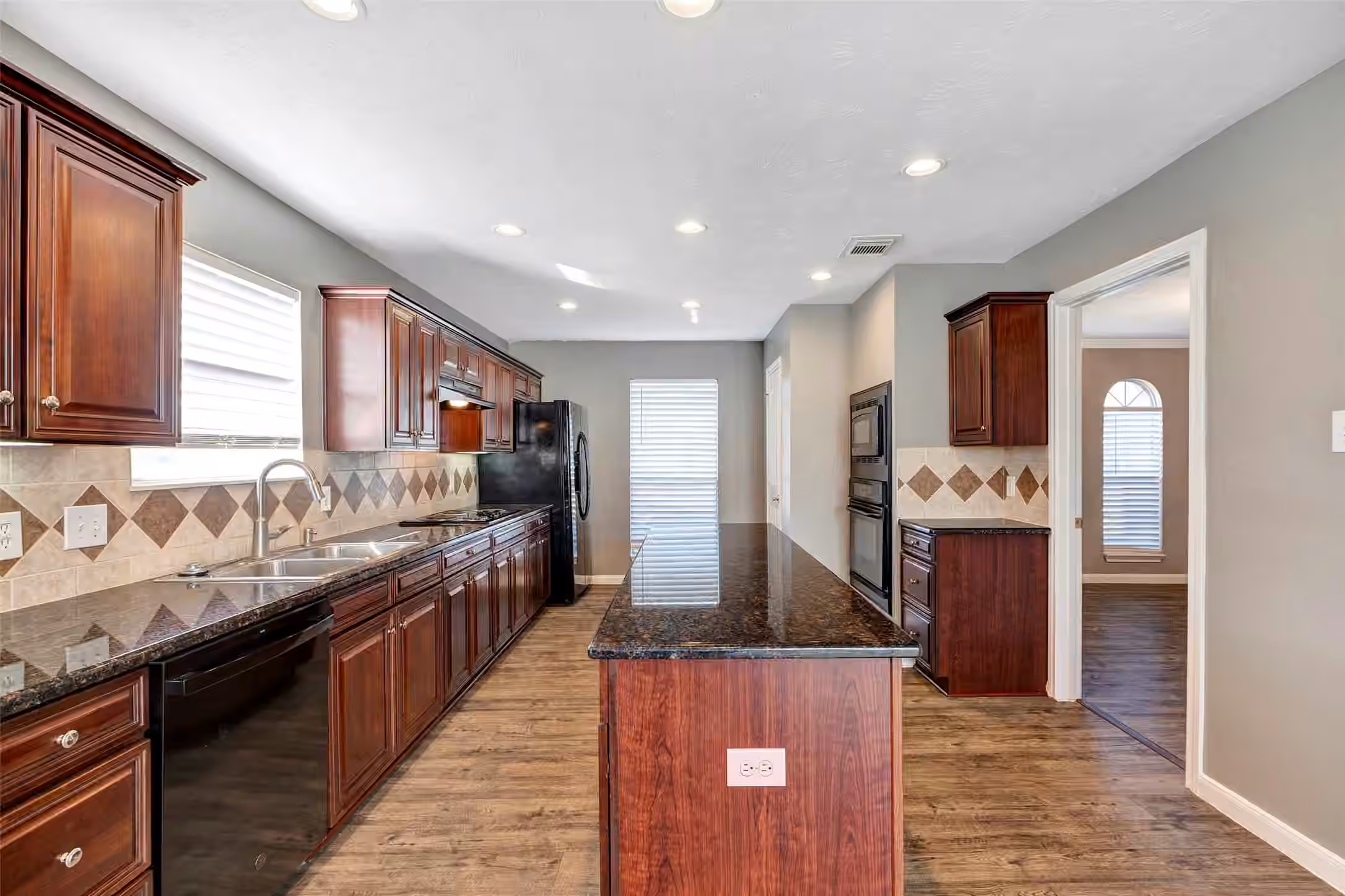 Photo 6 of 11514 Tara Place, Pearland, TX