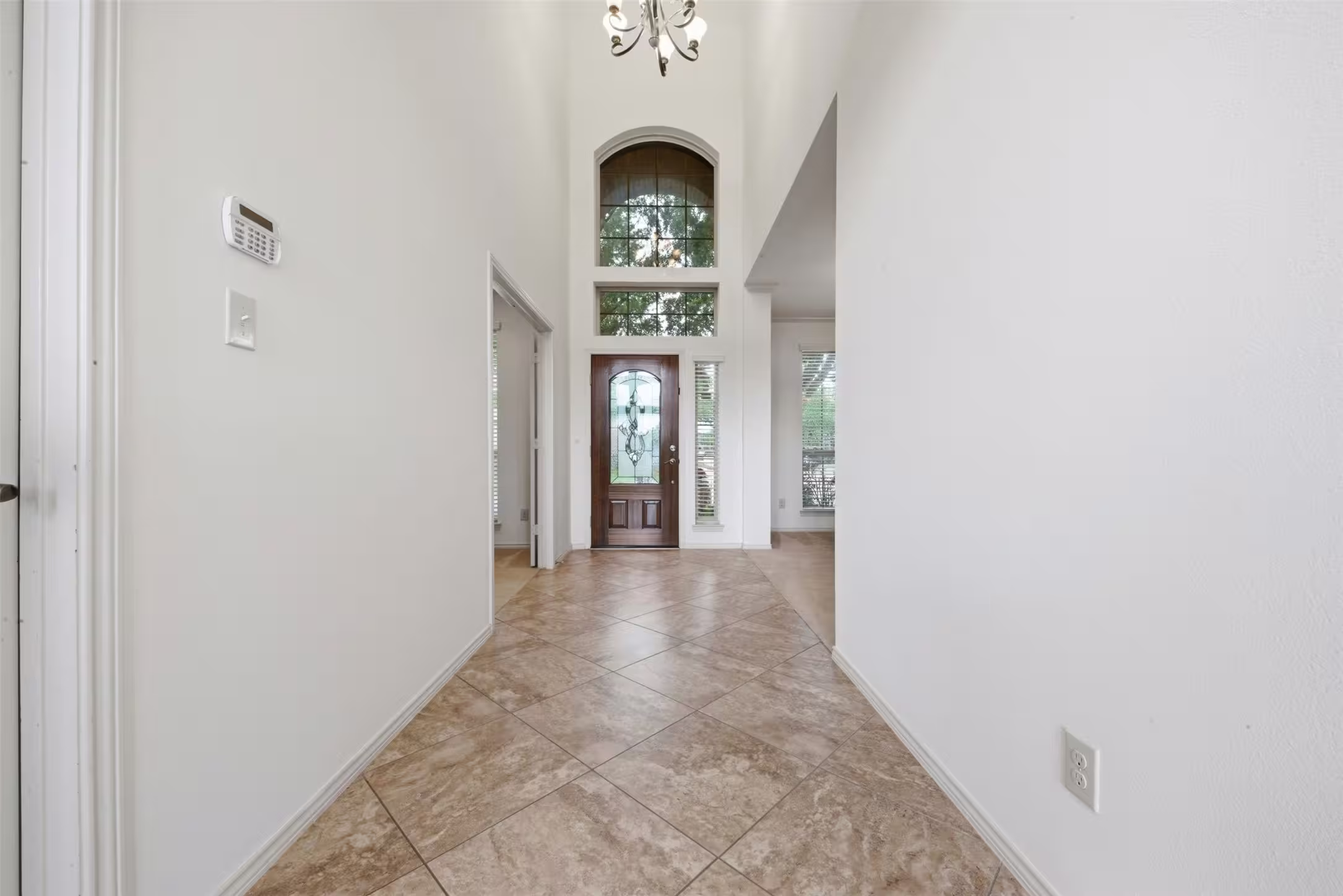 Photo 4 of 2711 Wild Lilac Drive, Pearland, TX