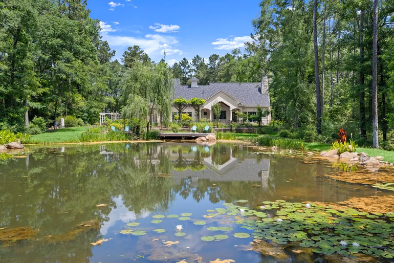 Photo of 129 Stagecoach Circle, Huntsville, TX