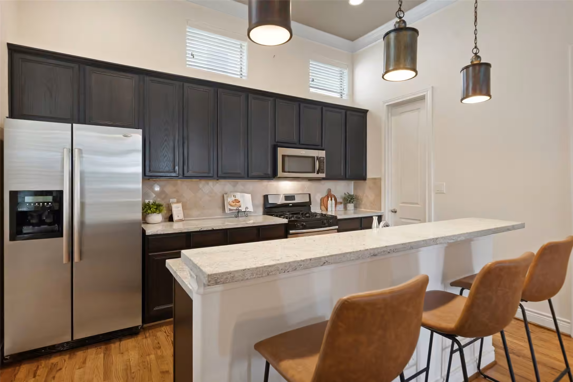 Photo 5 of 1716 Dart Street, Houston, TX