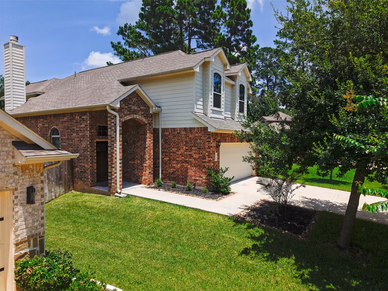 Photo 3 of 13302 Boca Raton Circle, Montgomery, TX