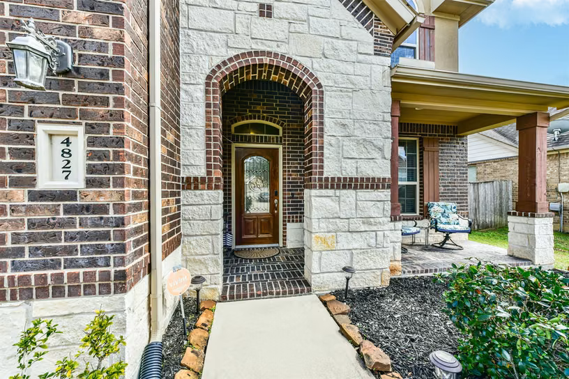 Photo 2 of 4827 Oak Rambling Drive, Katy, TX