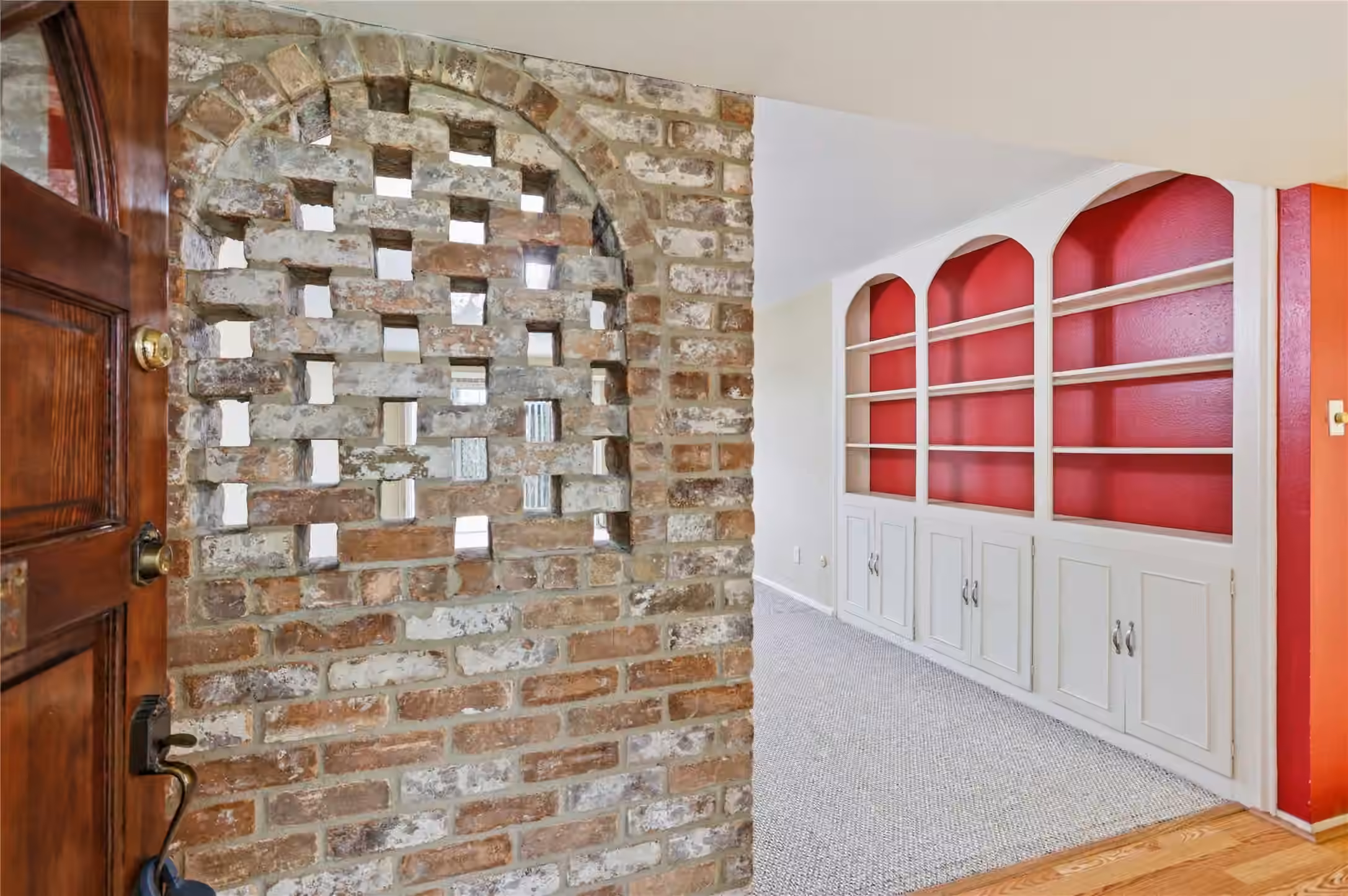 Photo 5 of 12973 Trail Hollow Drive 2973, Houston, TX