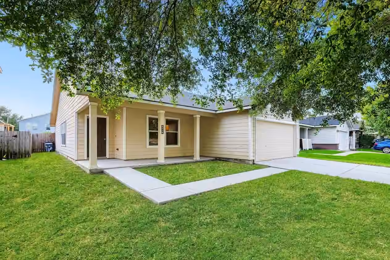 Photo 2 of 5018 Arbury Hill Lane, Rosenberg, TX