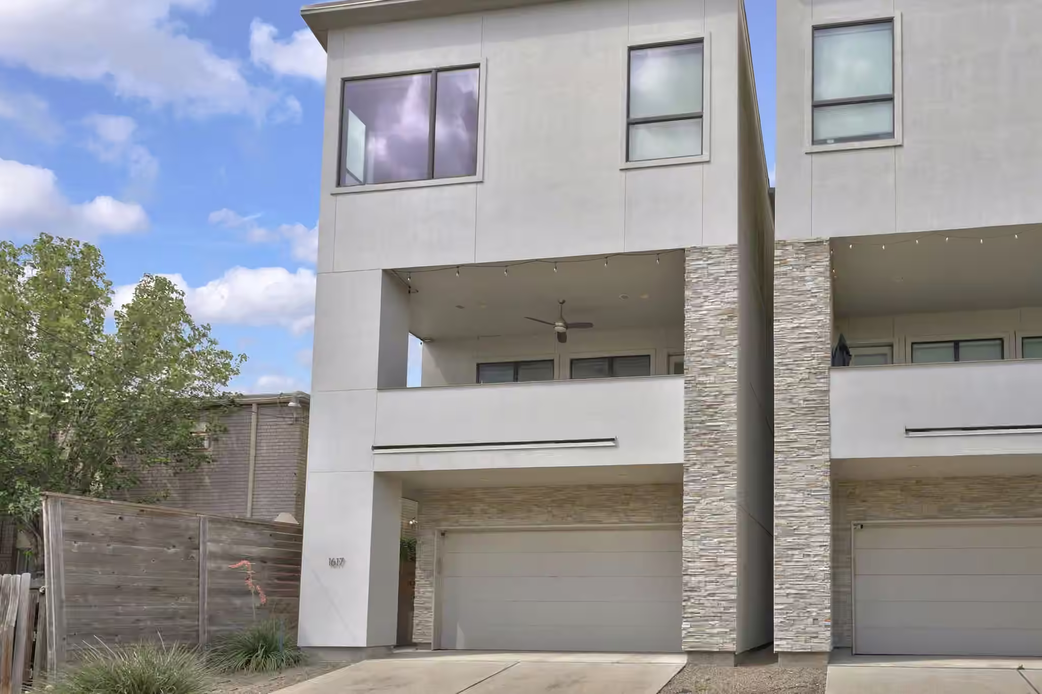 Photo 2 of 1617 Wichita Street, Houston, TX