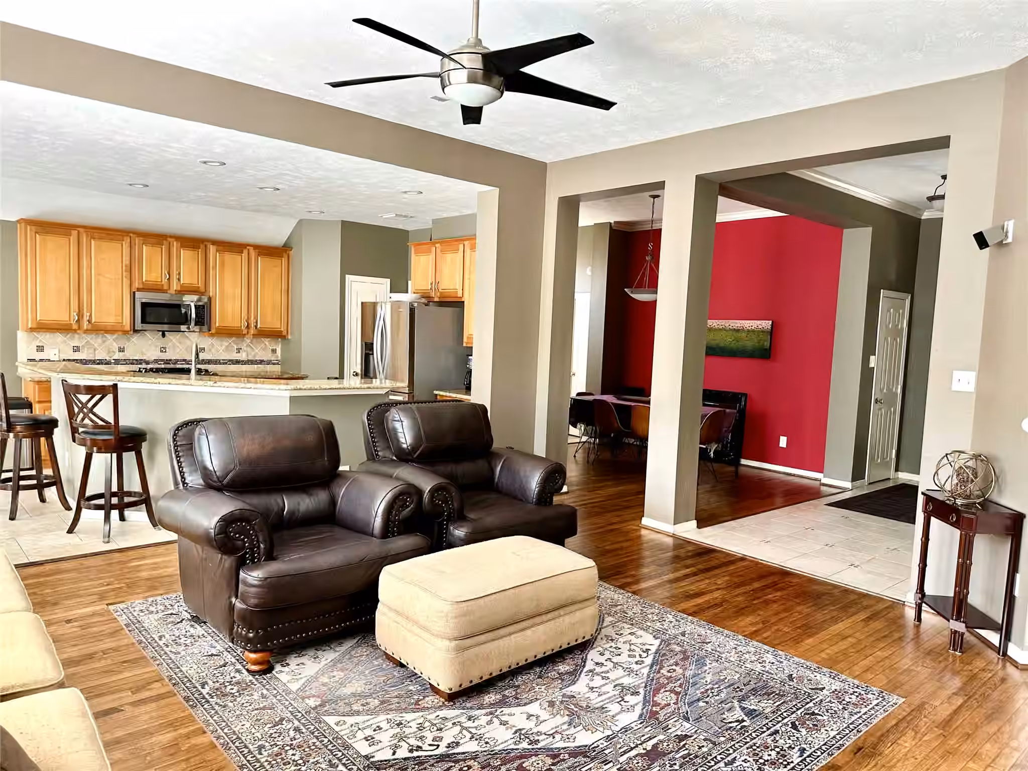 Photo 4 of 8910 Everhart Lane, Houston, TX