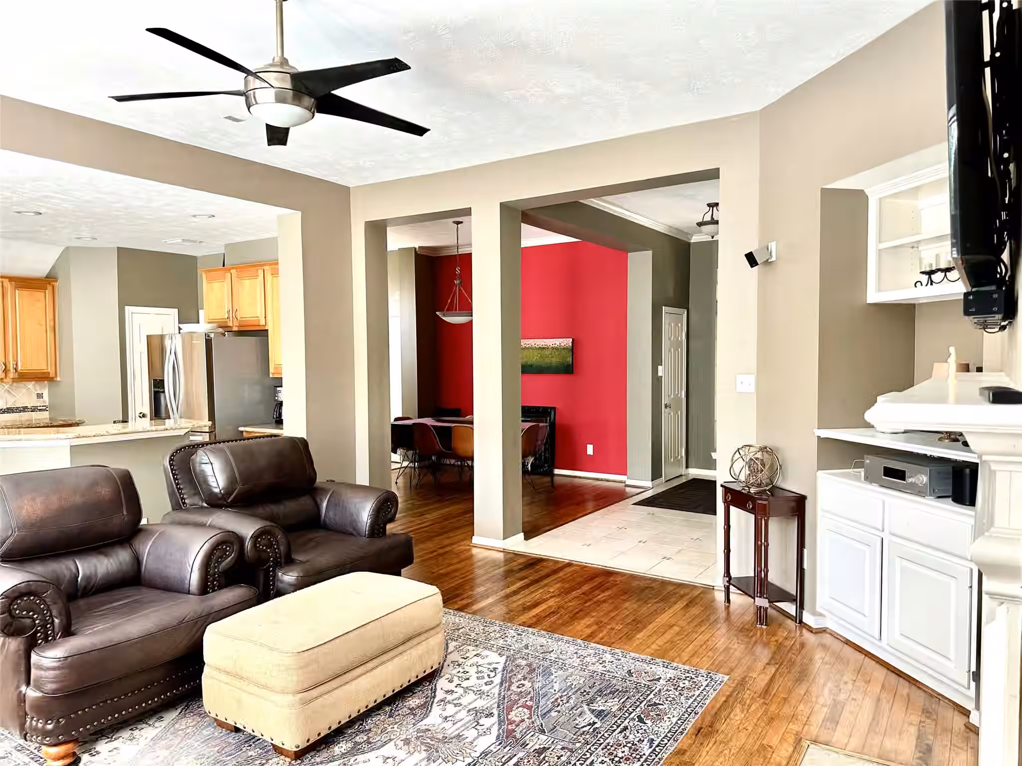 Photo 5 of 8910 Everhart Lane, Houston, TX