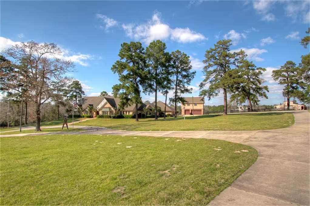 Photo 3 of 10436 League Line Road, Conroe, TX