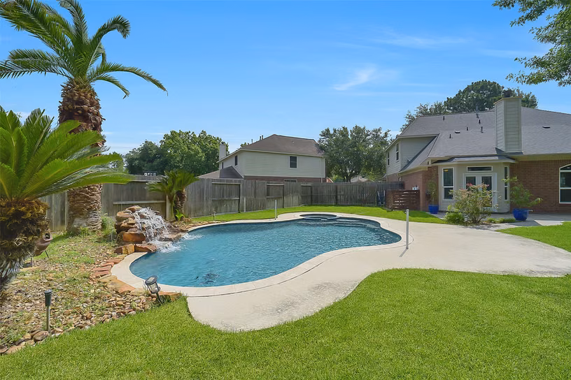 Photo of 5810 Centennial Glen Drive, Katy, TX 77450