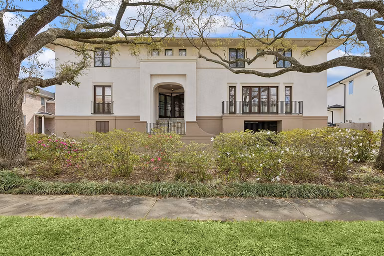 Photo of 5027 Heatherglen Drive, Houston, TX