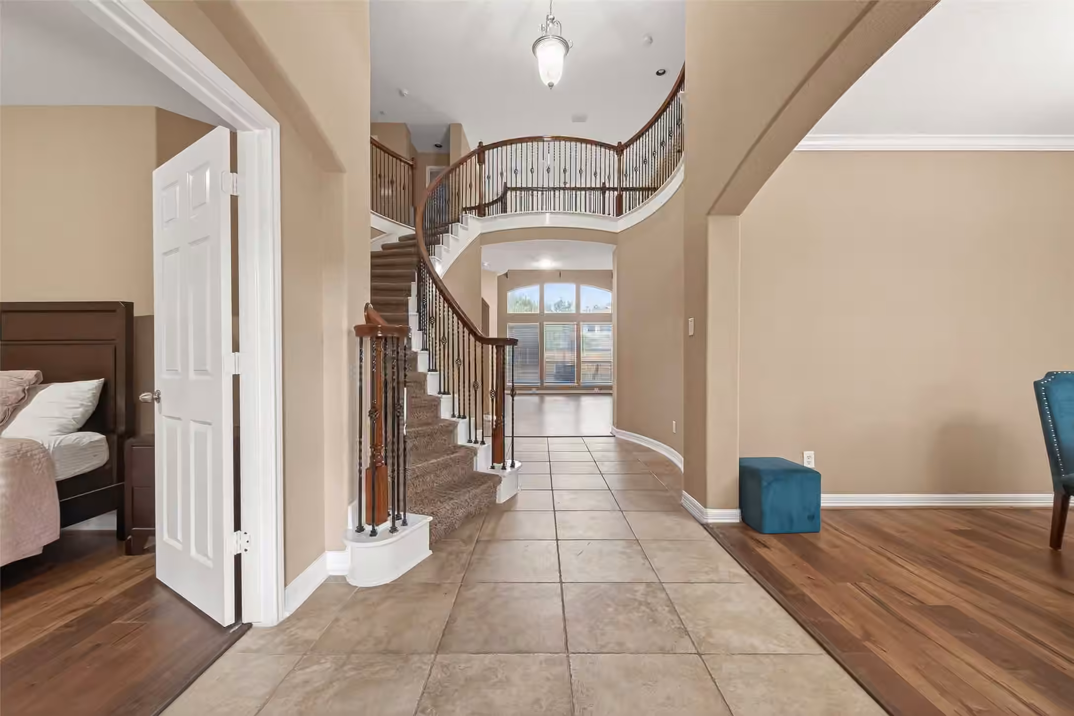 Photo 4 of 21103 Falcon Creek Court, Richmond, TX