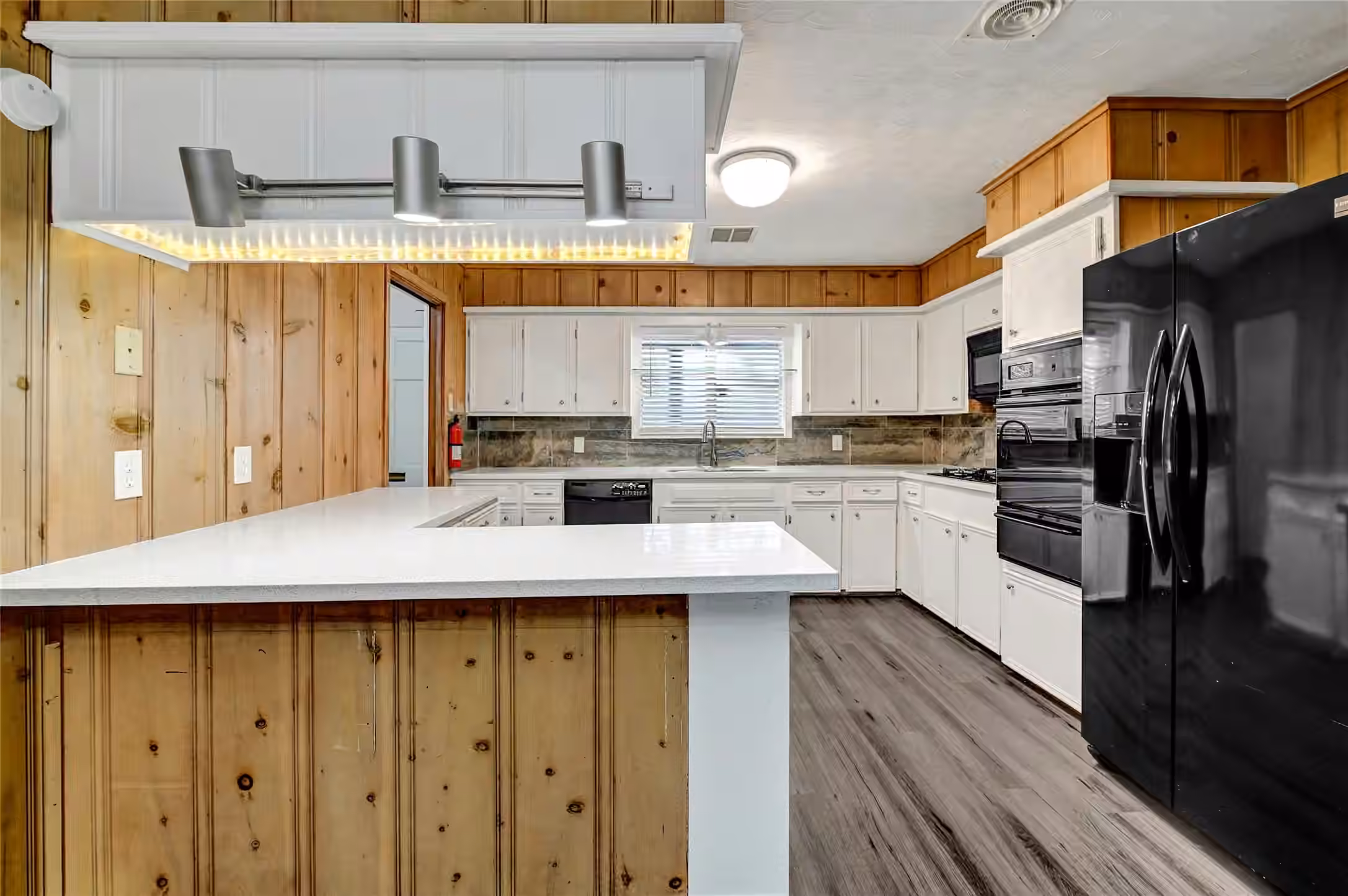 Photo 7 of 3202 Mckinney Drive, La Marque, TX