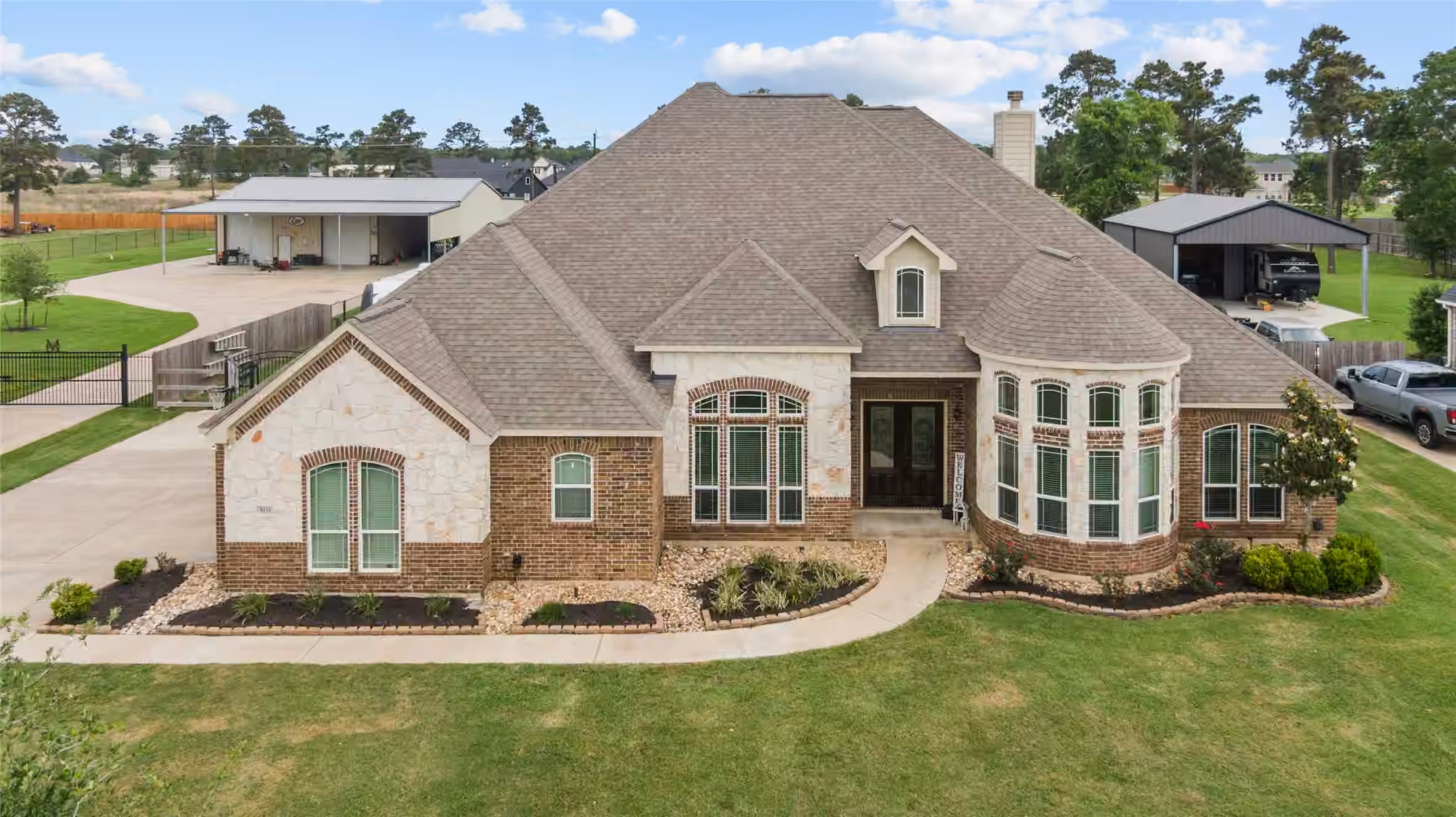 Photo 2 of 5111 Camp Creek Road, Baytown, TX