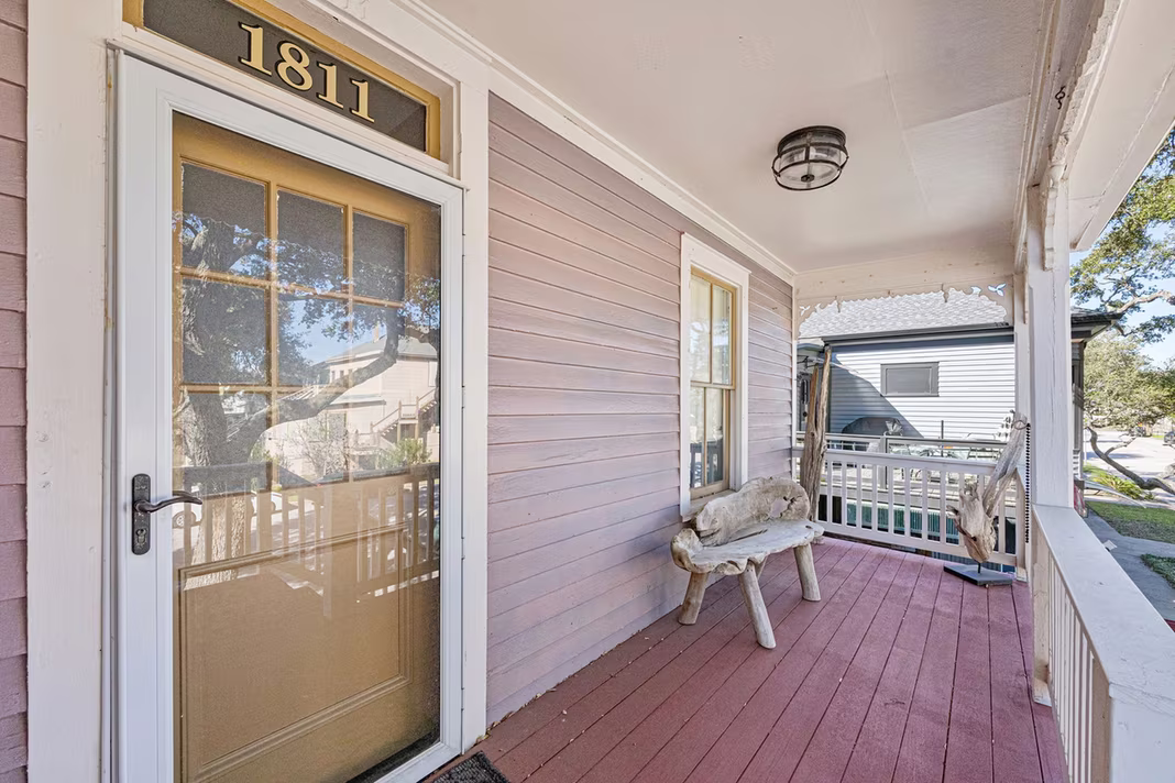 Photo 4 of 1811 30th Street, Galveston, TX