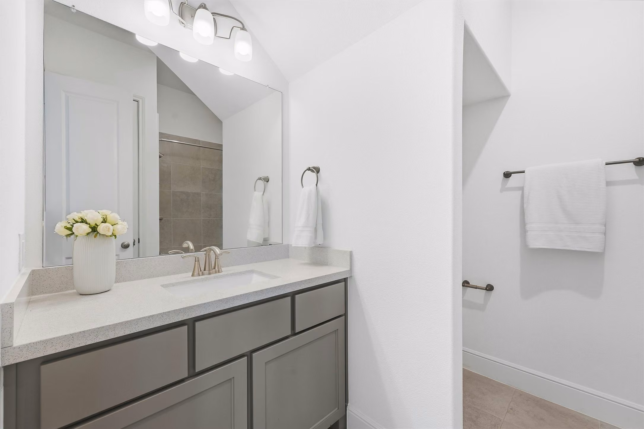 Photo 5 of 3504 Bridgewater Oaks Lane, Houston, TX