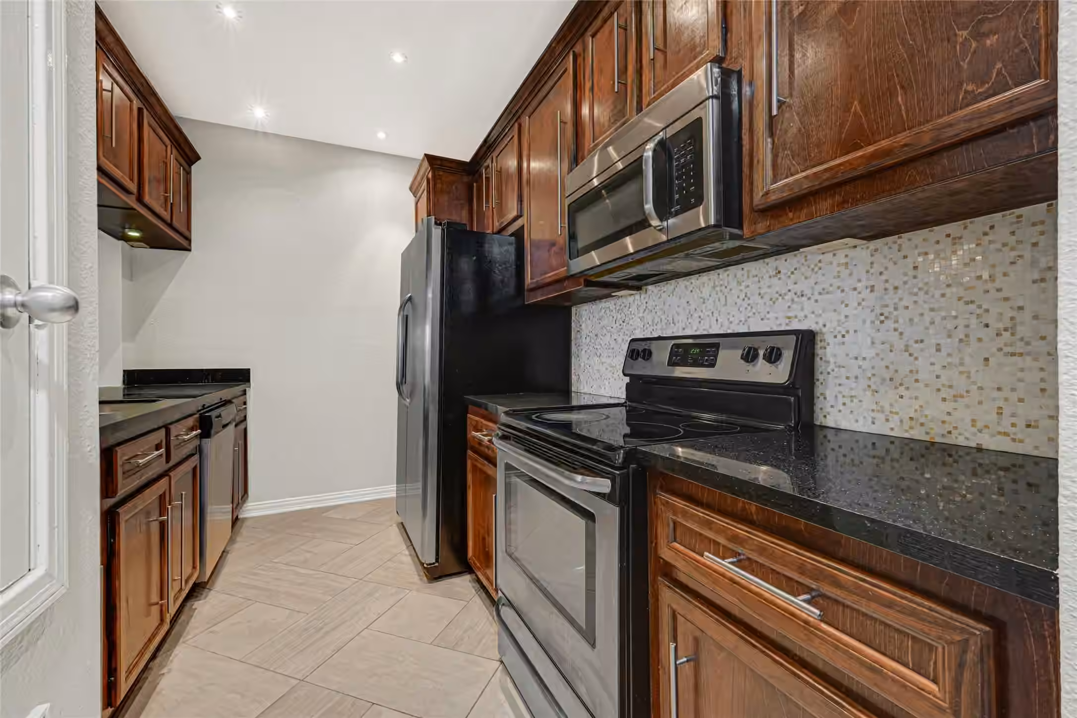 Photo 2 of 17487 Red Oak Drive 7487, Houston, TX