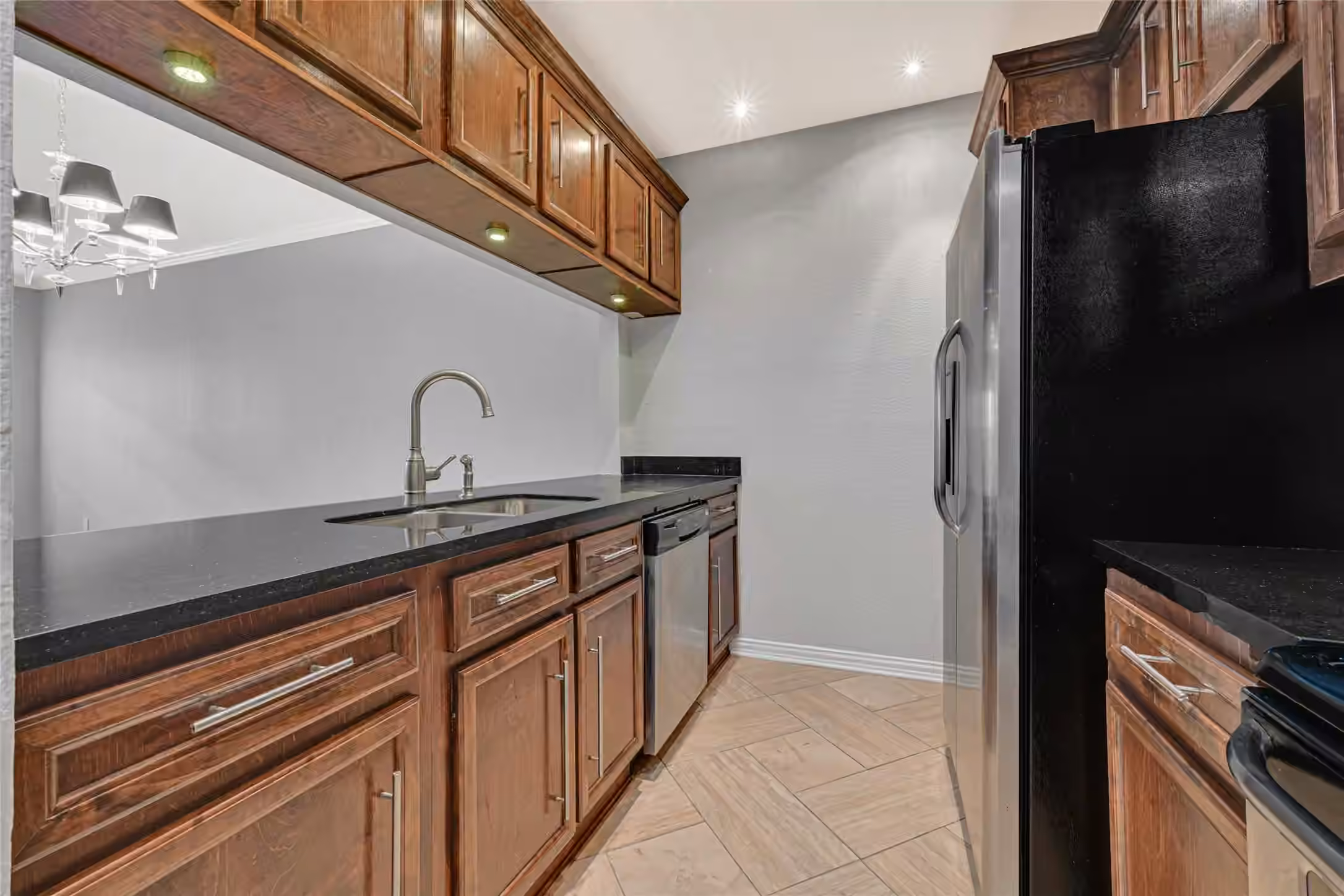 Photo 3 of 17487 Red Oak Drive 7487, Houston, TX