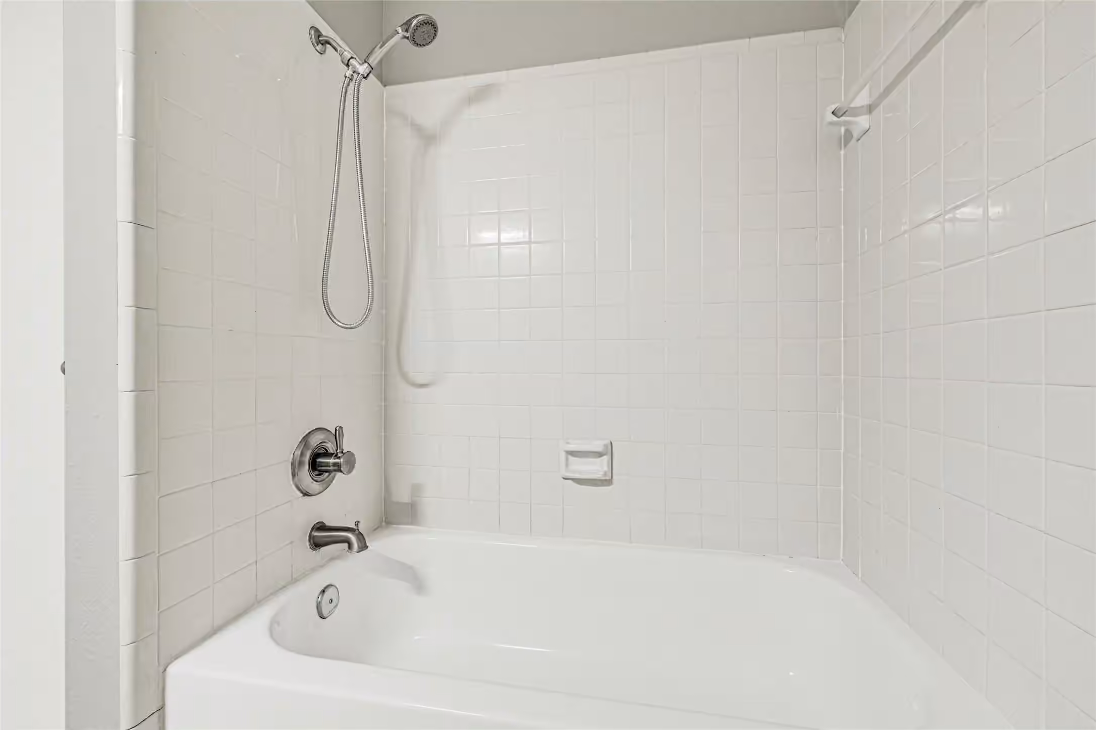 Photo 7 of 17487 Red Oak Drive 7487, Houston, TX