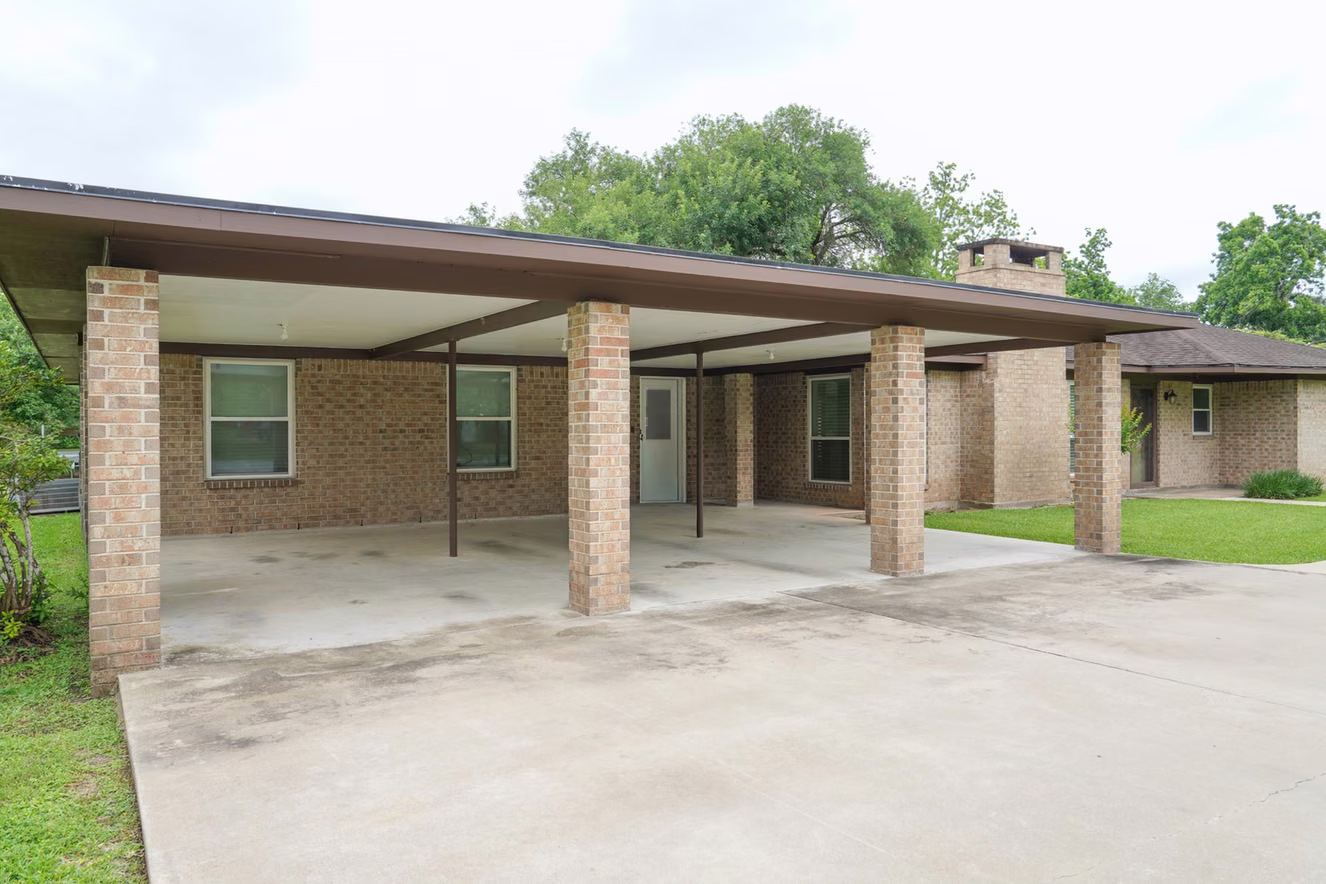 Photo 2 of 115 Neal Road, Wharton, TX