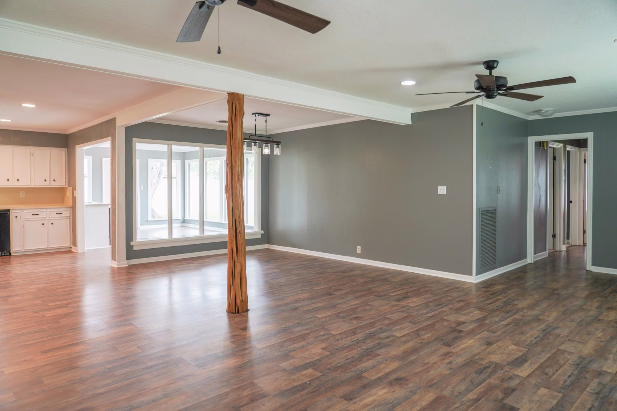 Photo 5 of 115 Neal Road, Wharton, TX