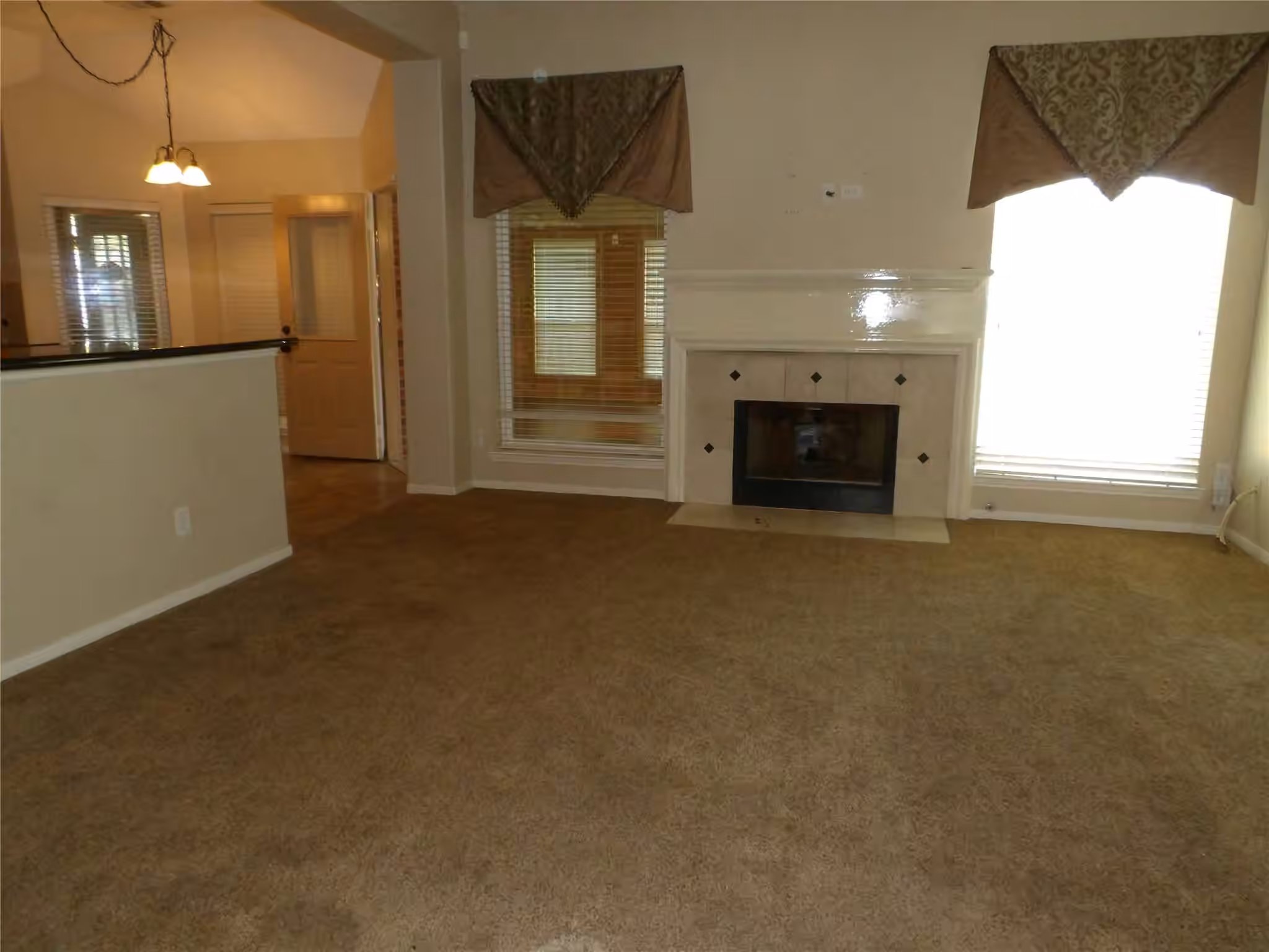 Photo 6 of 1902 S Carlsbad Lane, Deer Park, TX