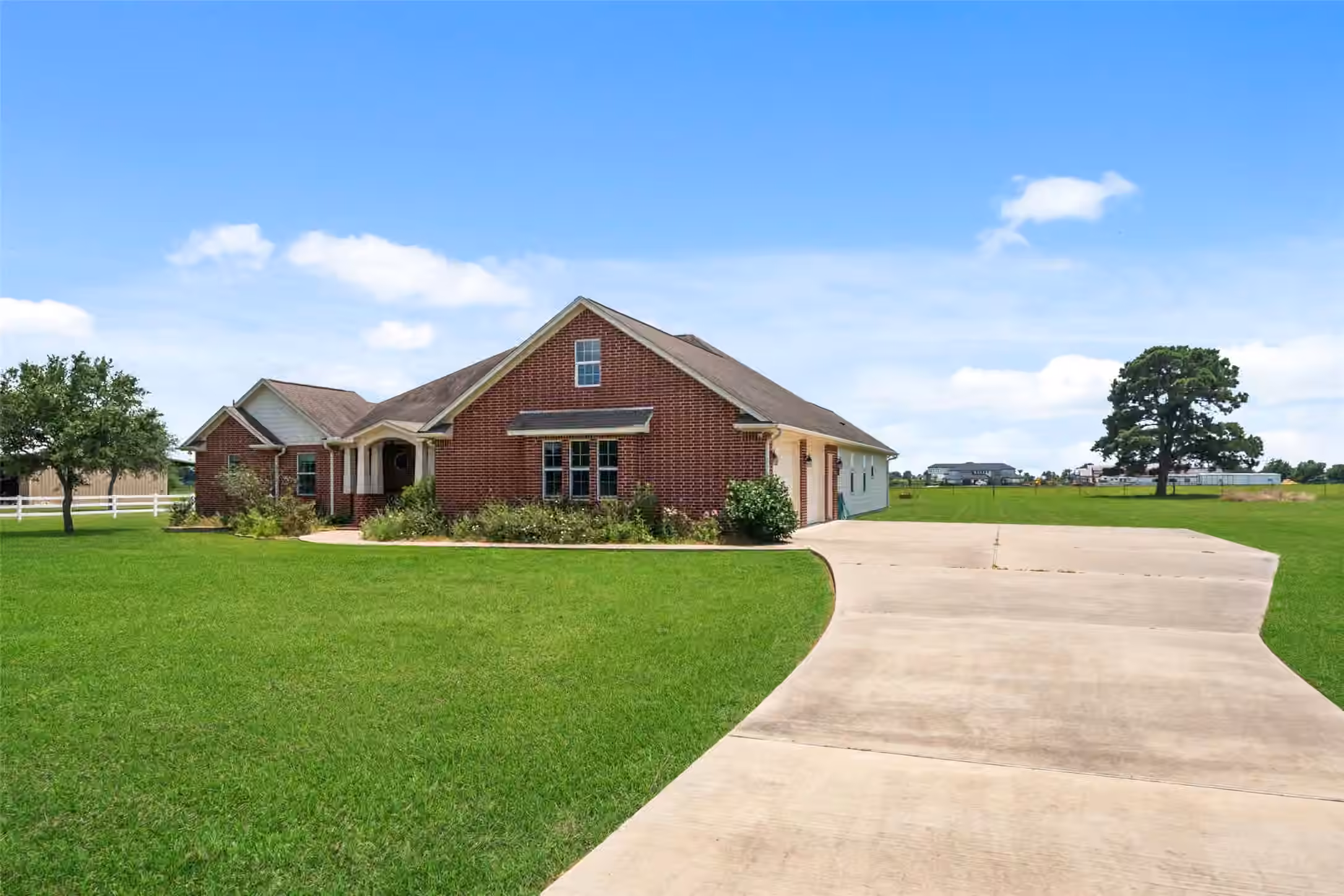 Photo 3 of 32027 Meadow View Lane, Waller, TX