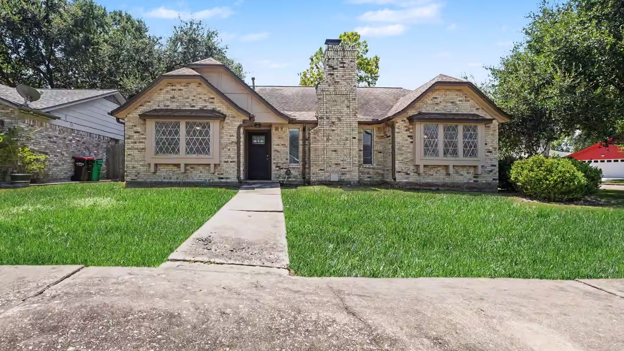 Photo of 705 Meadowlark Lane, Baytown, TX 77521