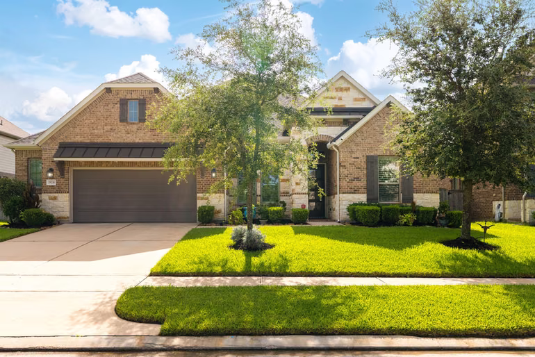Photo of 19138 Blue Hill Lane, Tomball, TX