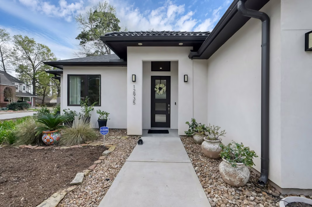 Photo 3 of 12935 Shady Grove Lane, Montgomery, TX