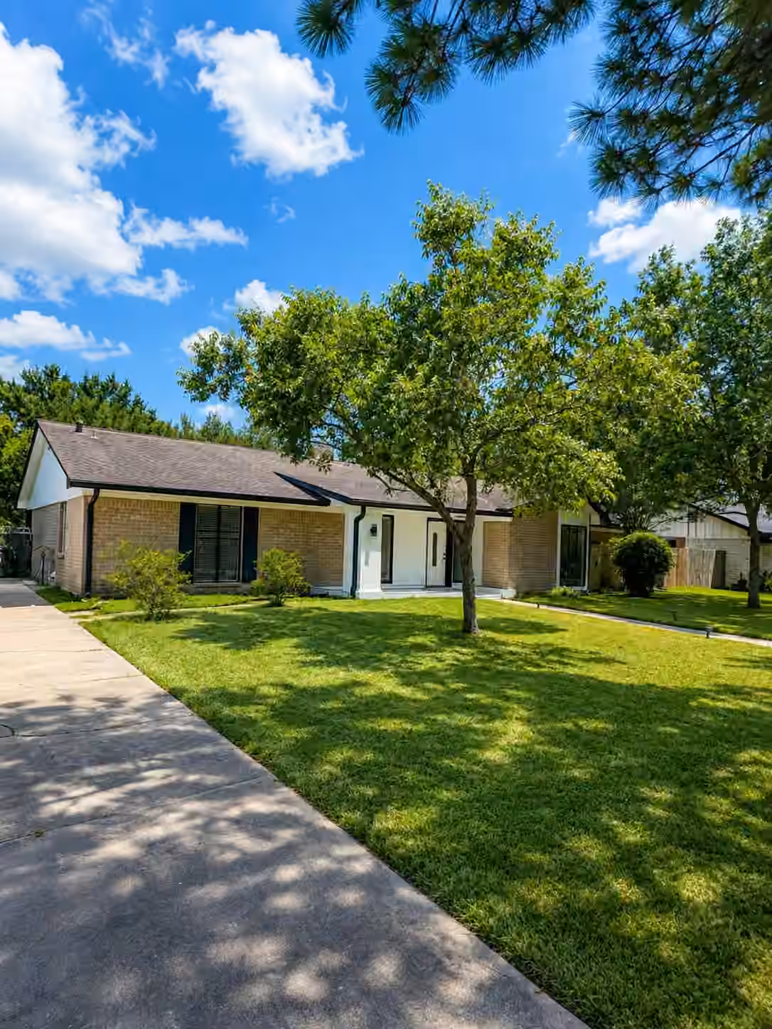 Photo 2 of 104 Burgundy Lane, League City, TX