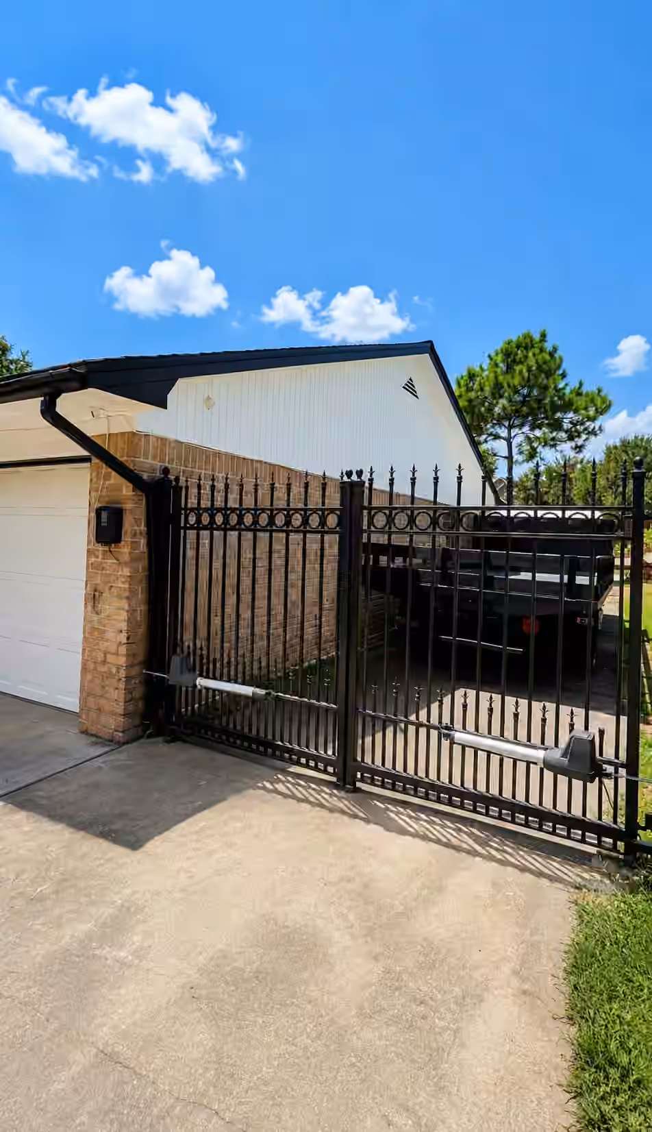 Photo 3 of 104 Burgundy Lane, League City, TX
