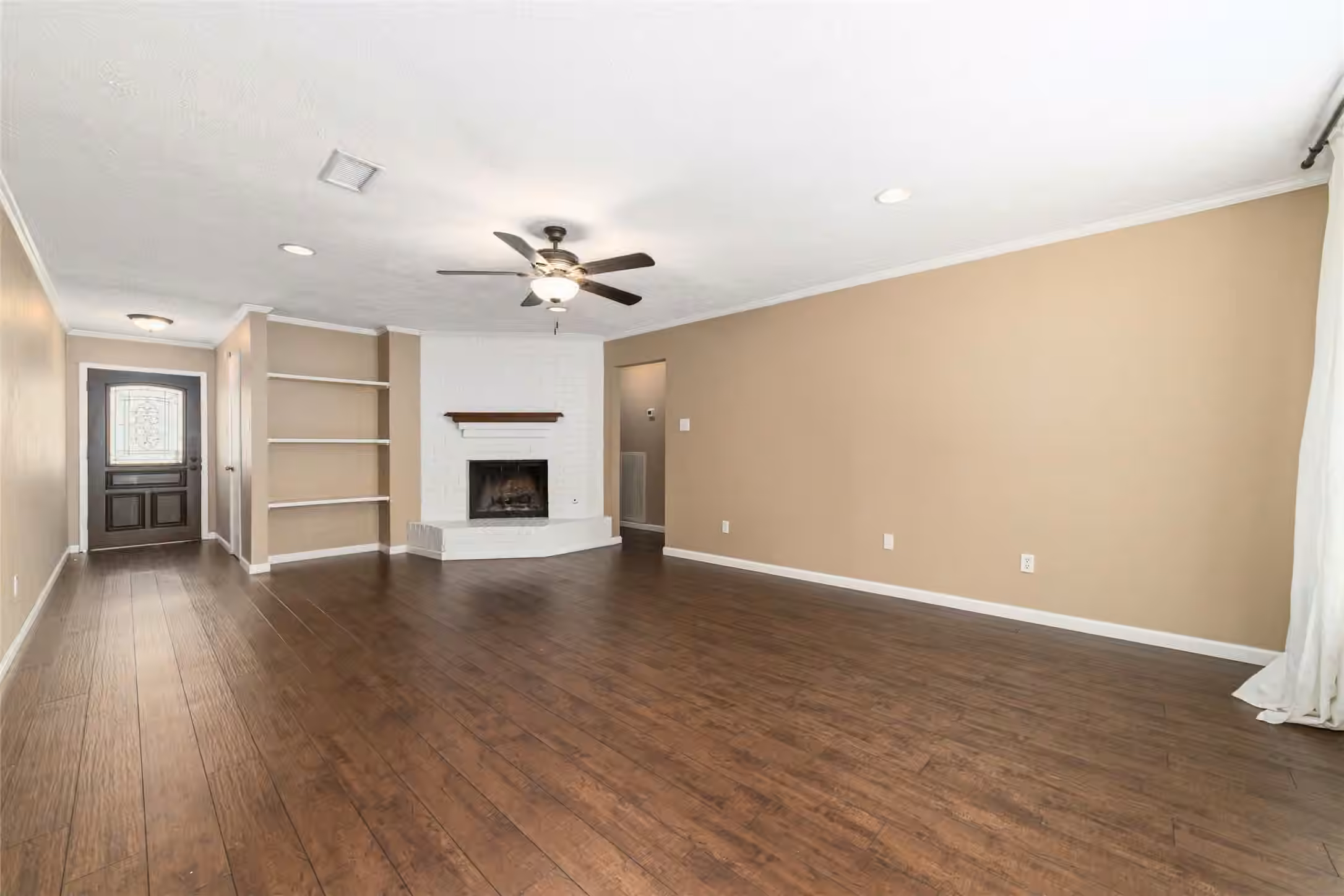 Photo 3 of 17118 Camberwell Green Lane, Houston, TX