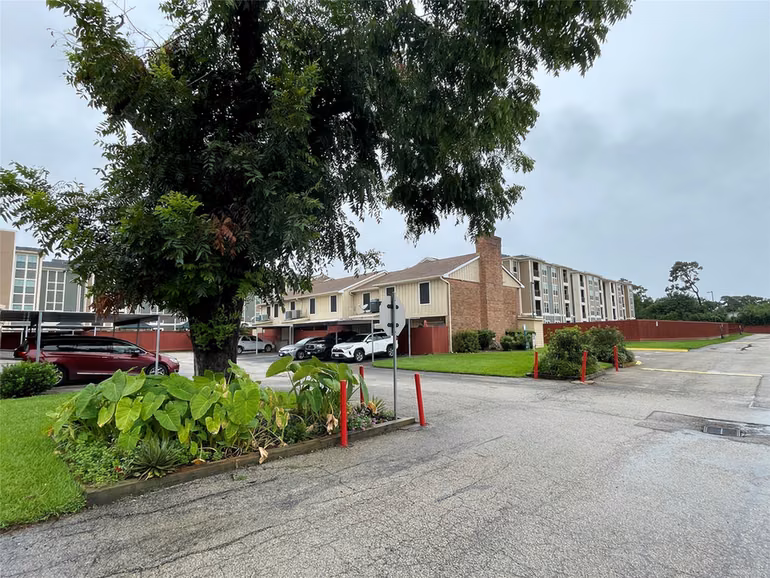 Photo 3 of 5218 Milwee Street 44, Houston, TX