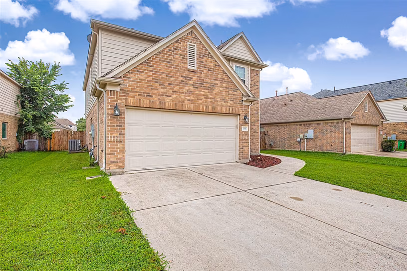Photo 3 of 5006 Forest Hurst Glen, Spring, TX