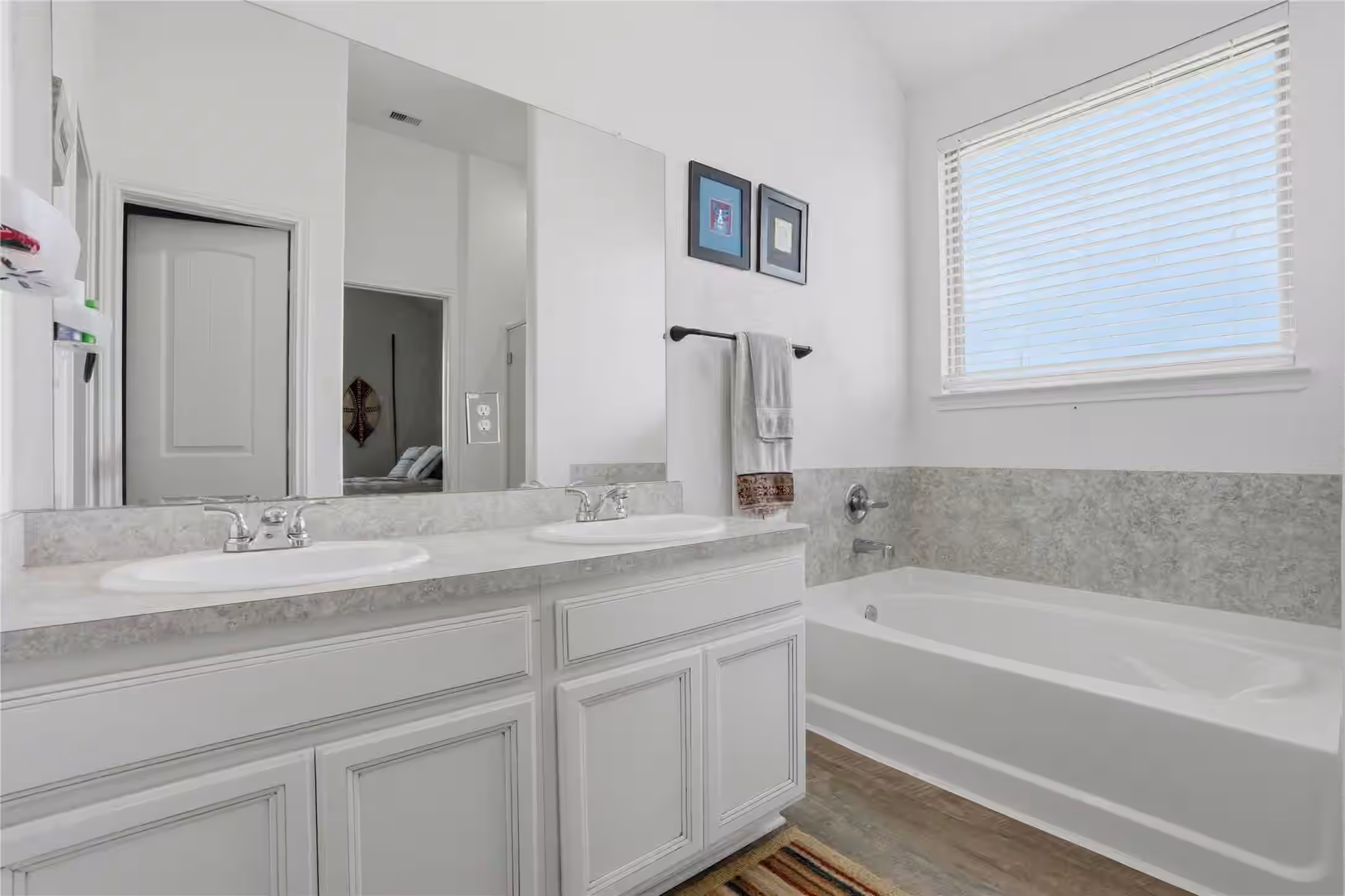 Photo 4 of 10924 Independence Road, Cleveland, TX