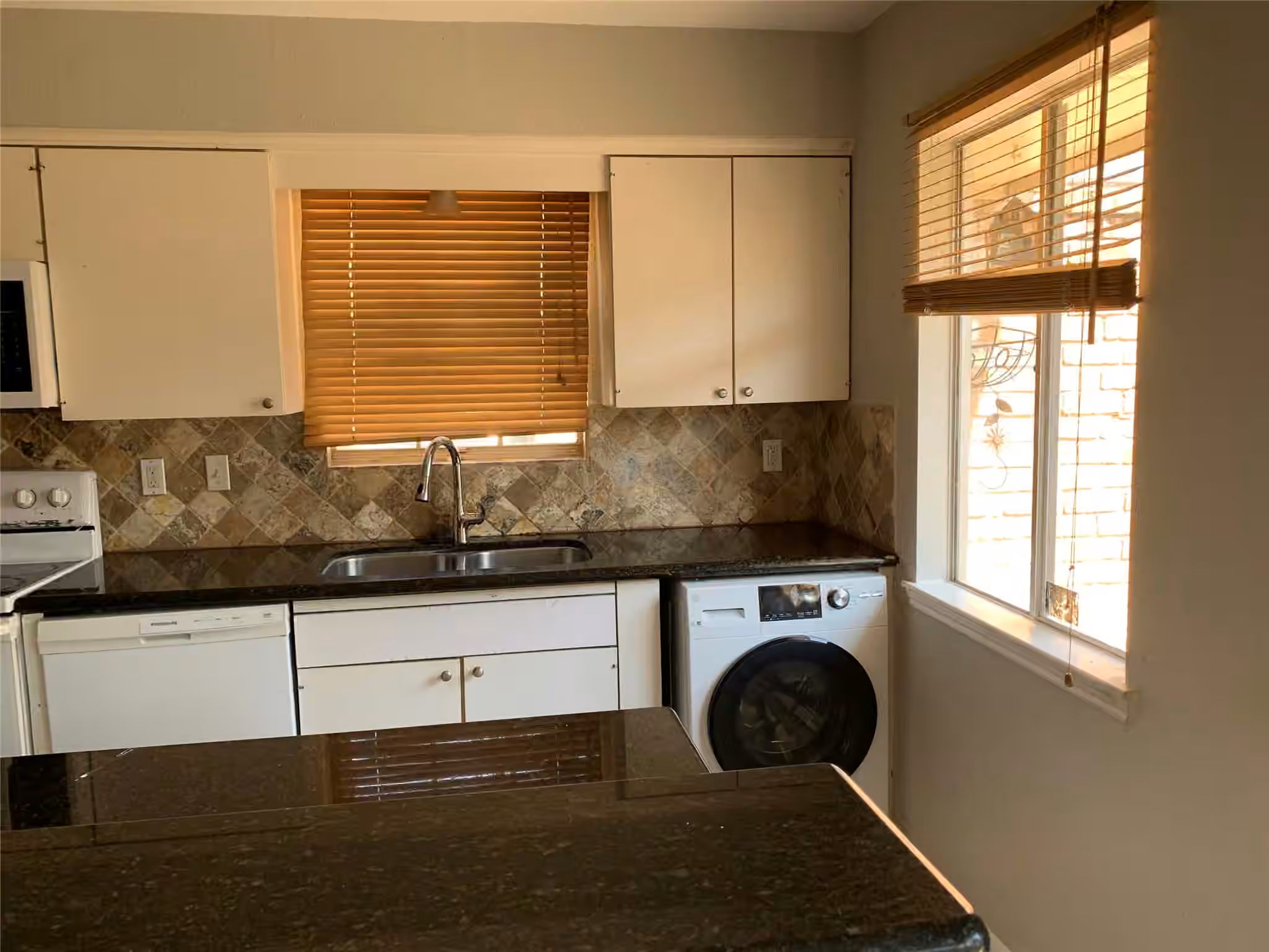 Photo 3 of 6479 Olympia Drive, Houston, TX